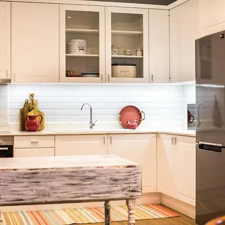 Апартаменты Metro Loft *